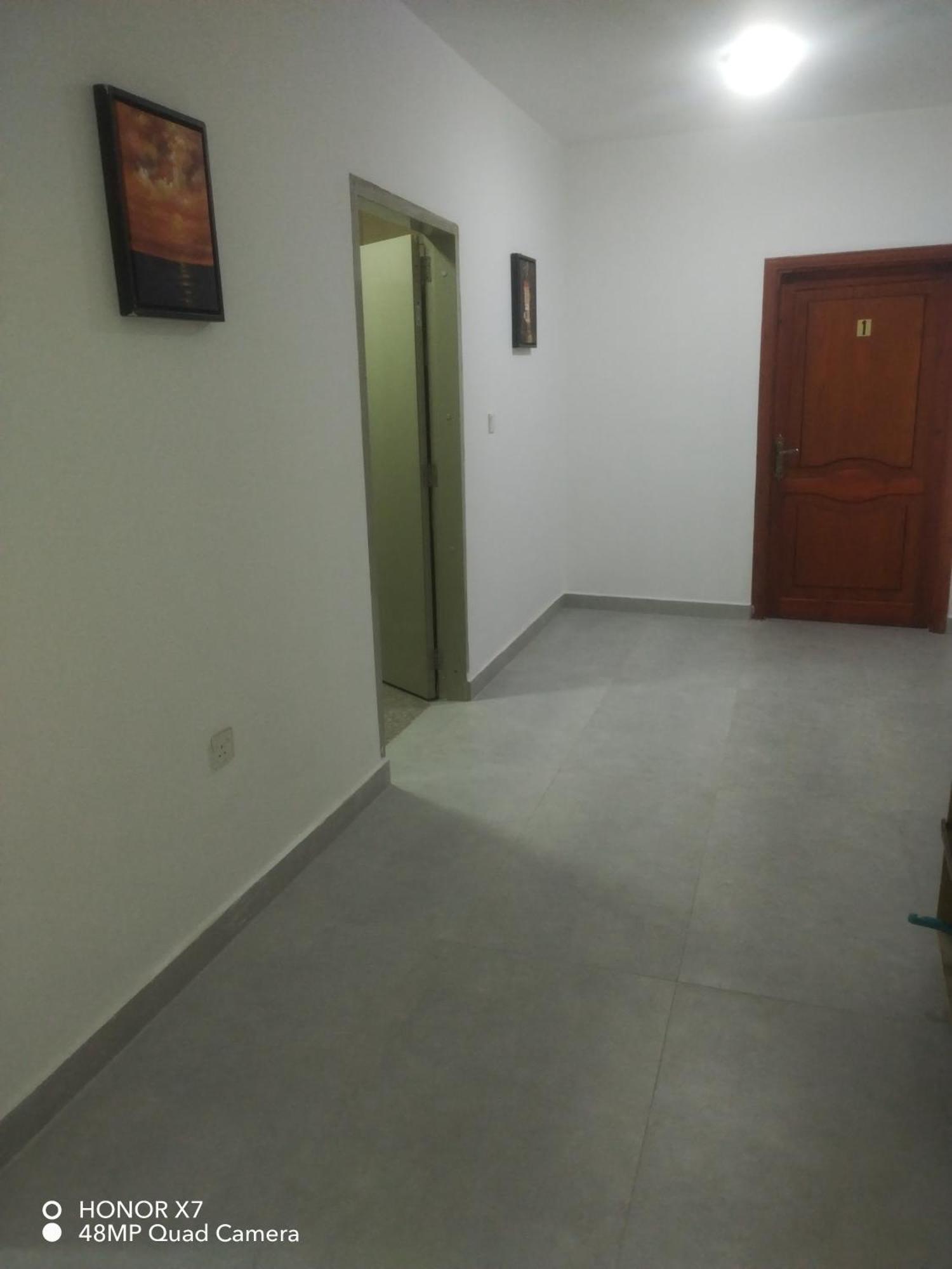 Farah Plaza Hostel &Hotel Apartments Aqaba Esterno foto